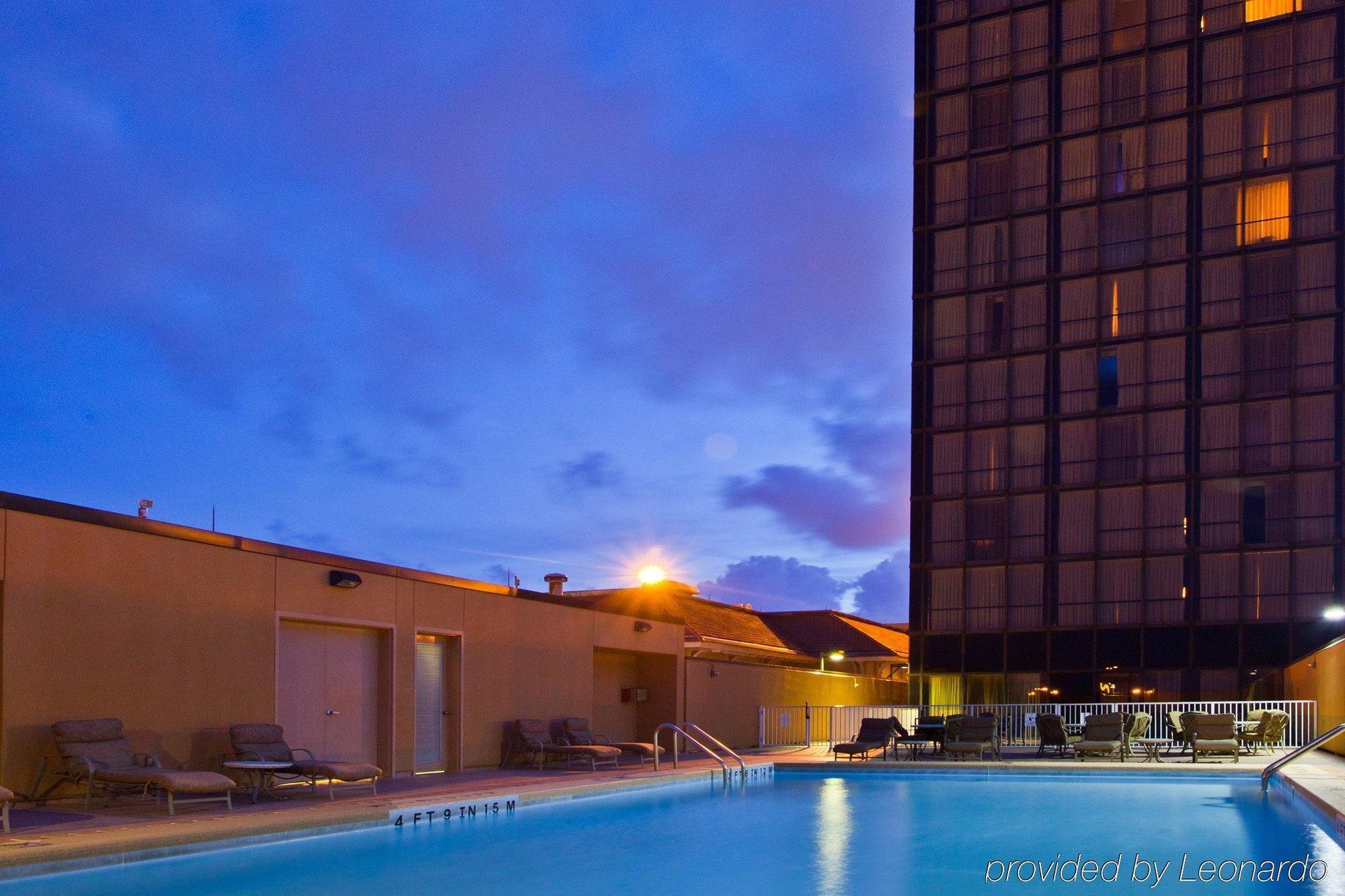 Crowne Plaza Pensacola Grand Otel Konforlar fotoğraf