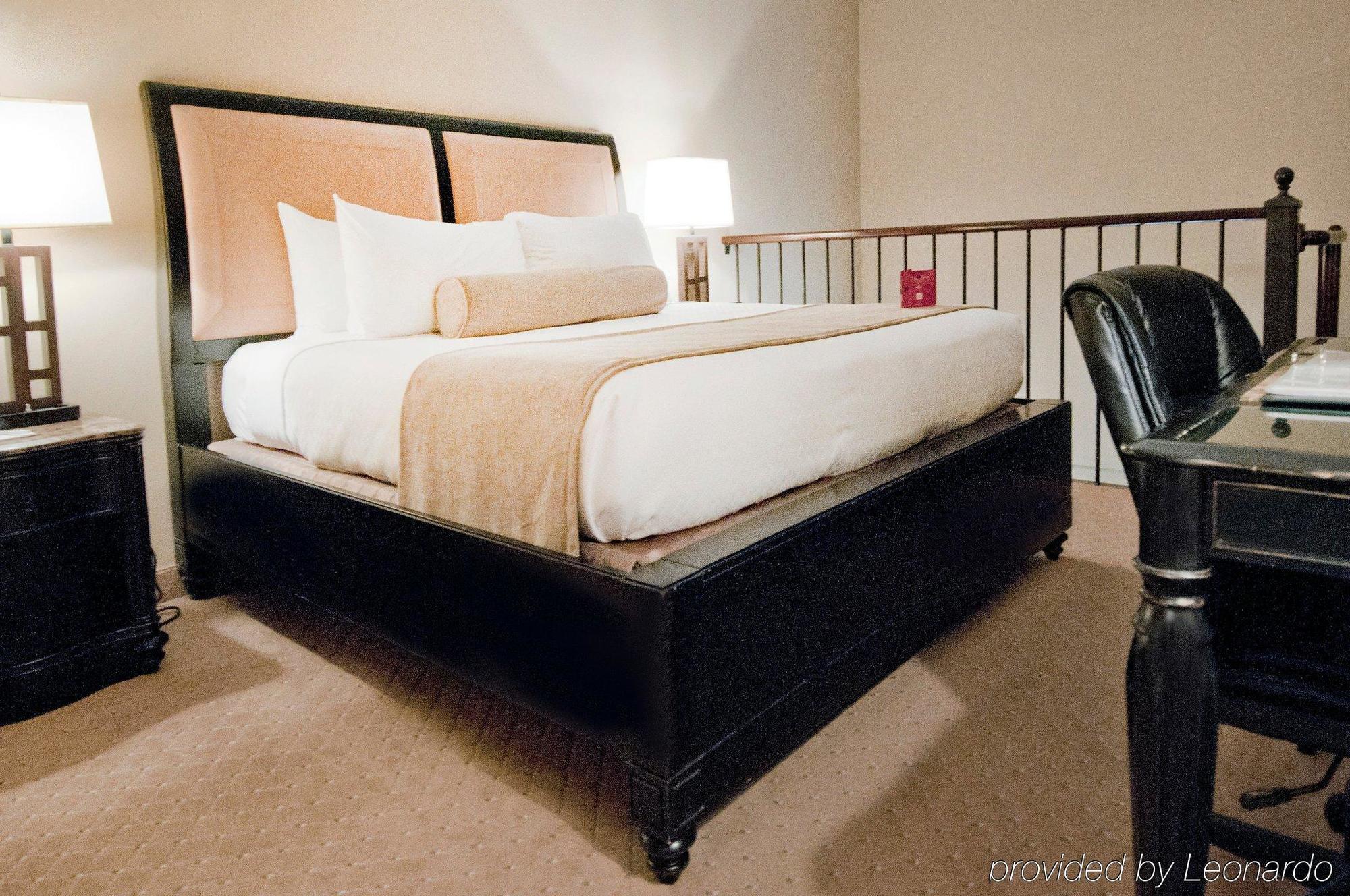 Crowne Plaza Pensacola Grand Otel Dış mekan fotoğraf