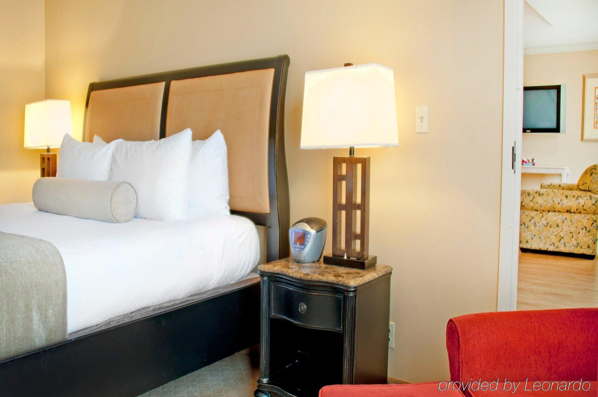 Crowne Plaza Pensacola Grand Otel Dış mekan fotoğraf