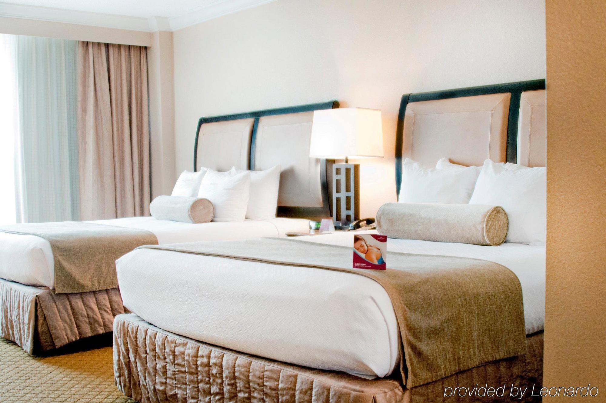 Crowne Plaza Pensacola Grand Otel Dış mekan fotoğraf